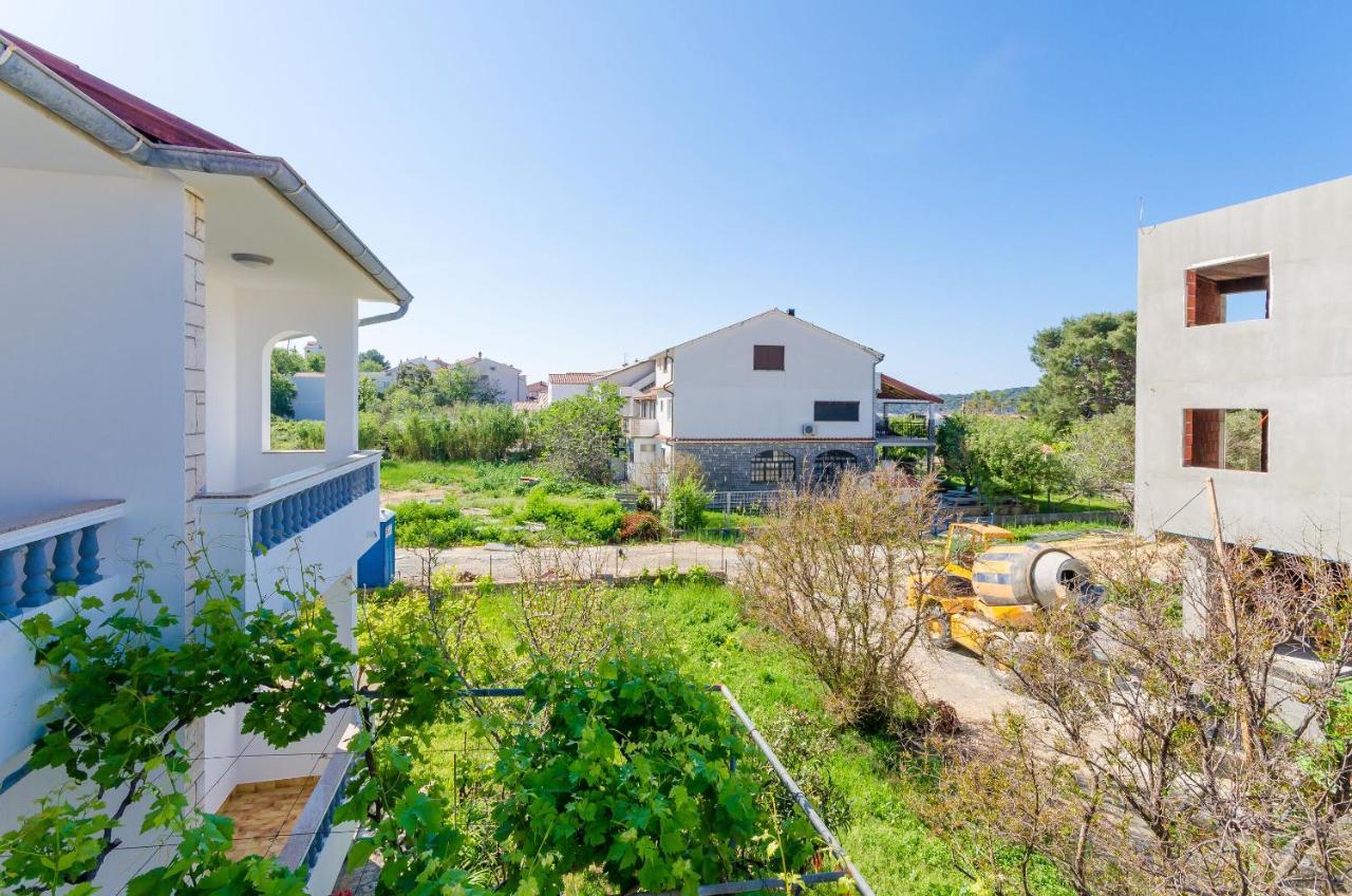 Apartments Slavica R Banjol Luaran gambar