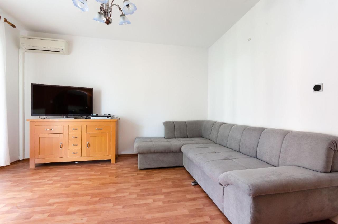 Apartments Slavica R Banjol Luaran gambar
